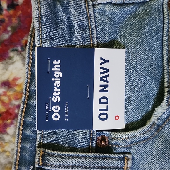 Old Navy High Rise OG Straight denim shorts NWT - Picture 2 of 9